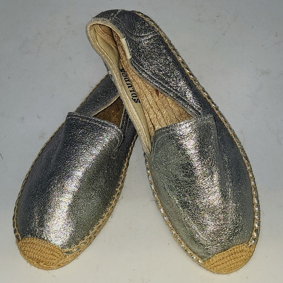 SOLUDOS Metallic Silver Leather Smoking Slipper Espadrilles Size 8 - Picture 1 of 12